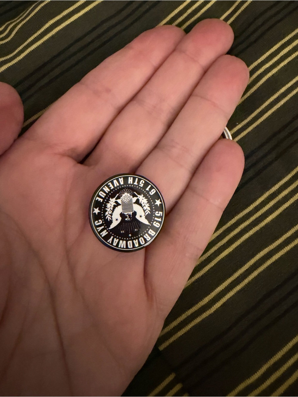 Pin lot - Picture 6 of 6
